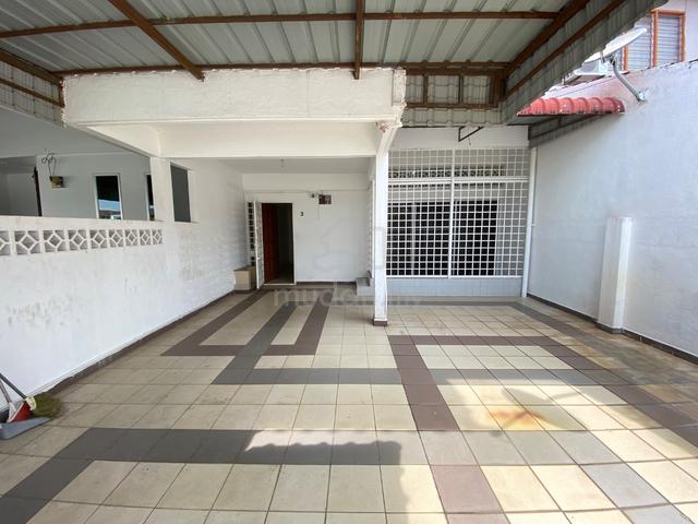 Kubang Buaya double storey house for sale below market price nice loca 1
