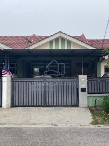 Renovated Taman Tanjung Puteri Resort, Pasir Gudang 1