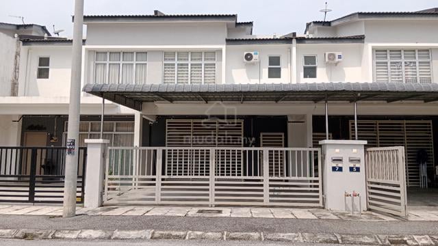 Rumah Teres 2 tingkat untuk disewa 1