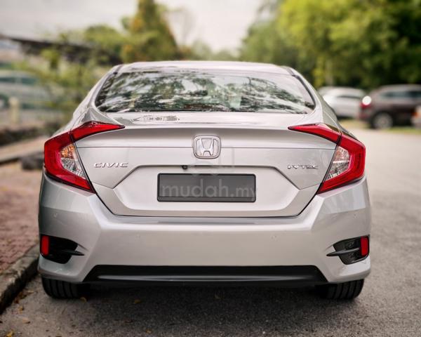 Honda CIVIC i-VTEC 1.8 (A) ONE CAFEFUL OWNER - 4