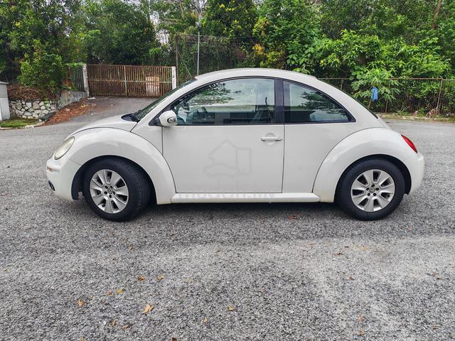 2010 Volkswagen BEETLE 1.6 (A) - 4