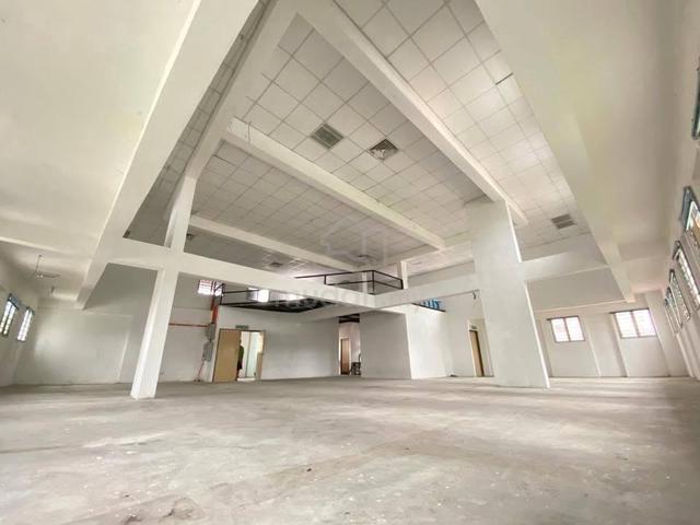 Metro avenue Jelutong shop lot / office lot for rent 1