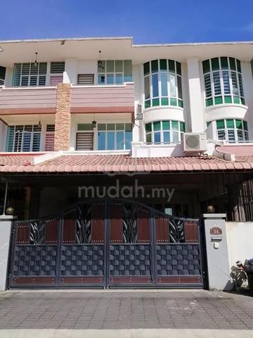 5 Room 2.5 Storey FREEHOLD Panorama Lapangan Perdana Sale Botani Siber 1