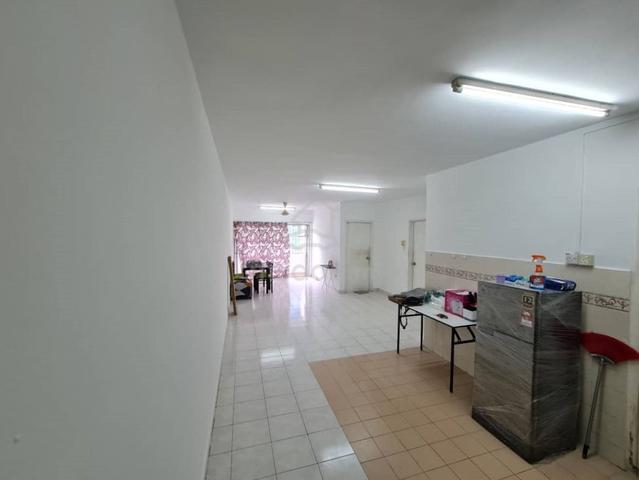 Flora Damansara 1