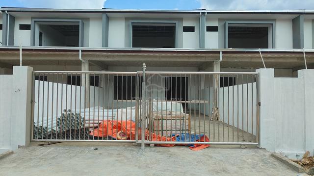 New Double Storey Terrace For Sale At Jalan Raffesia Sarikei 1
