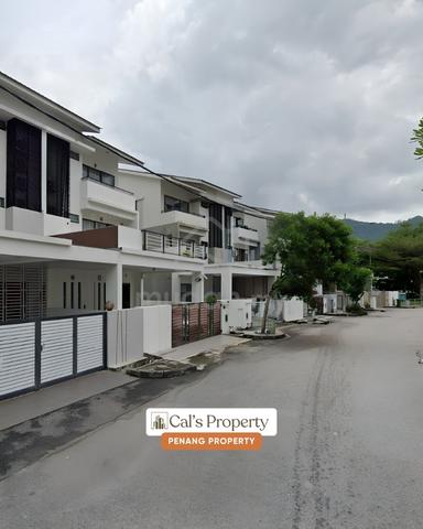 Best Buy 3 Storey Semi-D Sale Summerhill Relau Bayan Lepas Rare 1