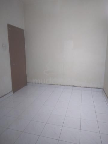 Room to Let 1