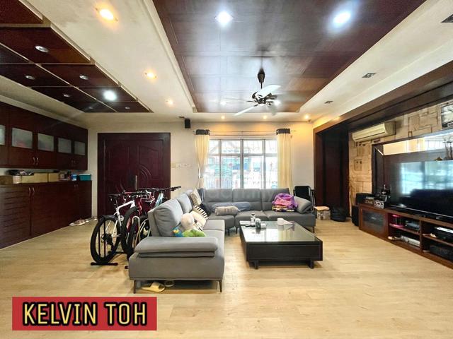 2 STOREY SEMI-D LA 2800sf FULL RENOVATED EXTENDED MORNING SUN AIR ITAM 1