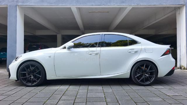 Lexus IS200T / IS300 F Sport 2.0 Turbo - 5