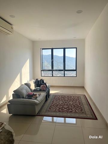 Small Room Near MRT Station 1