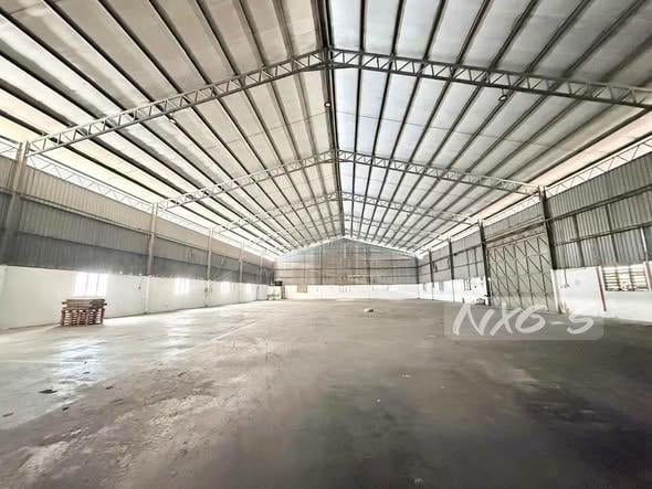 Kampung Baru Subang 1.5 Sty Warehouse No CF 300amp For Rent 1