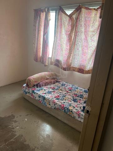 Room to let 1
