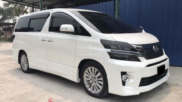2013 Toyota VELLFIRE 2.4 (loan kedai) - 1