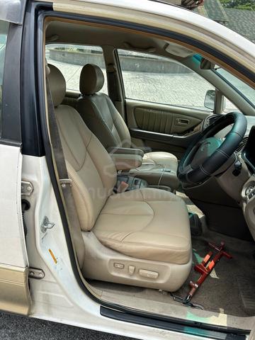 2001 Toyota HARRIER 2.2 (A) - 5