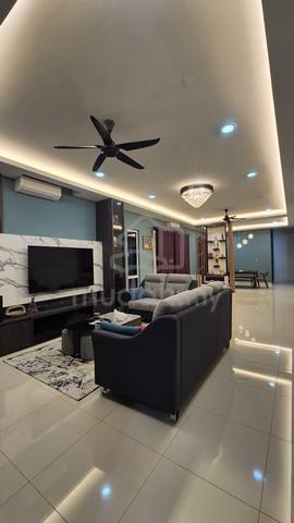 2700sqft Renovated Semi D, 4R3B, Freehold near GH and Mawar Hospital 1