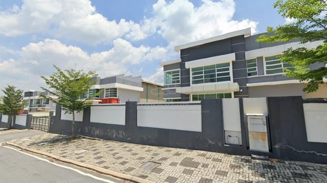3.5 Storey Semi-D Factory for Sale at Balakong Jaya 1