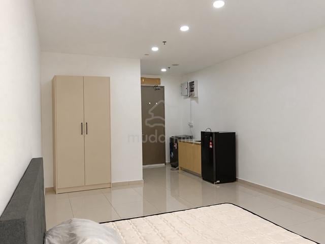 Pinnacle (Petaling Jaya) 1