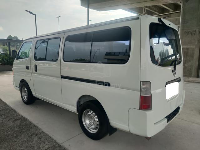 2011 Nissan Urvan (3.0) Window Van 14 seat - 3
