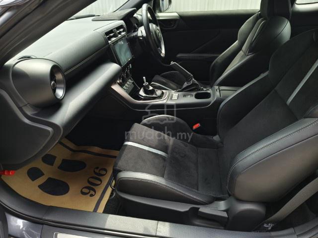 Toyota GR86 RZ AT | 2022 | ONLY 21K KM - 5