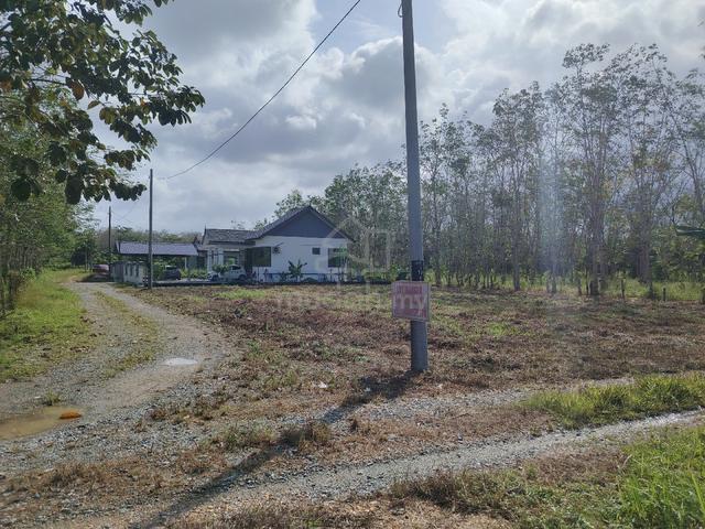 Tanah CORNER LOT Untuk Dijual 1