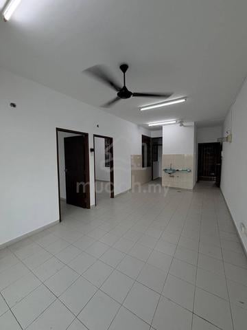 Lake View Suites 1