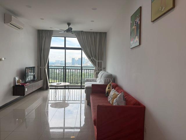 Molek Regency 1