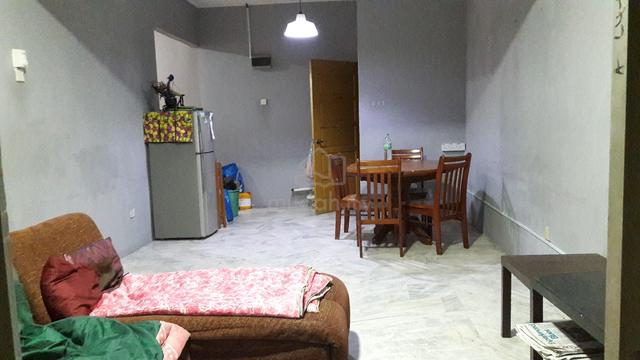 Bilik Sewa  – Taman Subang Perdana 🏠 1