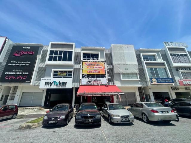 FACING MAIN ROAD 3 Storey Shop Lot TTDI Grove Kajang 1