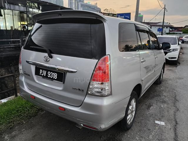 2010 Toyota INNOVA 2.0 G FACELIFT (A) - 4