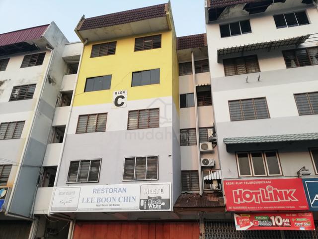 Rumah Pangsa Batu Berendam 1