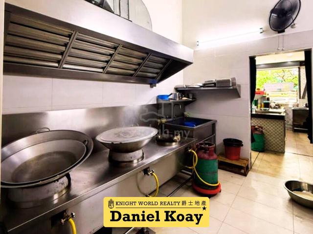 | Well Maintained | The Zen Shop Lot 950sf Near Queensbay 3