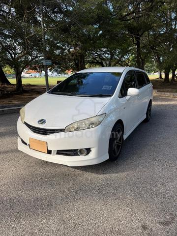 2011 Toyota WISH 1.8 X (A) - 2