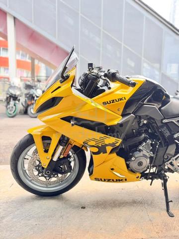 SUZUKI GSX-8r - photo 7 of 10