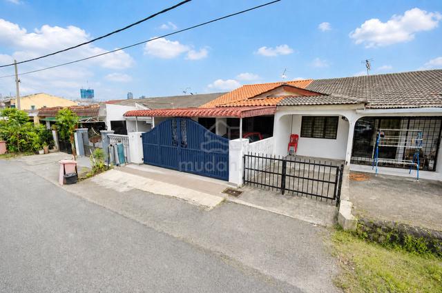 Single Storey House 20x65 Partly Renovated. SD2 Bandar Sri Damansara 1