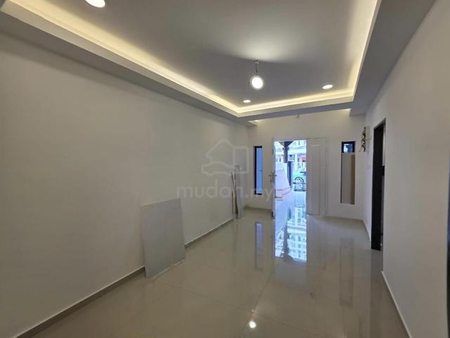 Fully Refurbished Freehold Single Storey House @ Taman Sentosa Perd 1