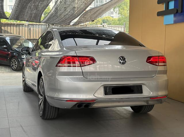 2019 Volkswagen Passat 1.8 (CKD) - 2
