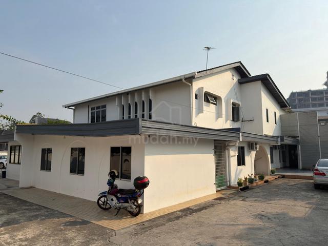 KENNY HILL DOUBLE STOREY DETACHED BUNGALOW At SWINBURNE BMC KUCHING 1