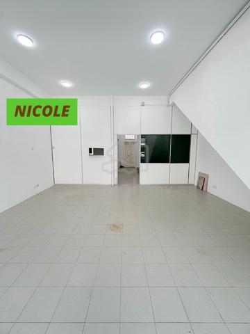 Georgetown Ground Floor Commercial Title Shop Lot Full Glass Ready 1