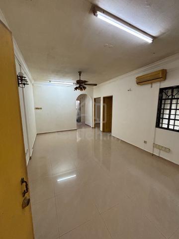 Puchong Utama Court 1 1