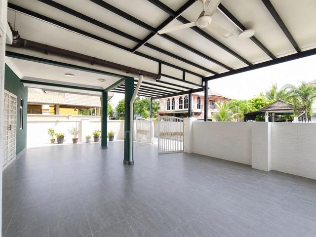 JALAN KAKI KE SURAU ⭐ 2 Storey Superlink Lorong Az Zaharah Puncak Alam 1