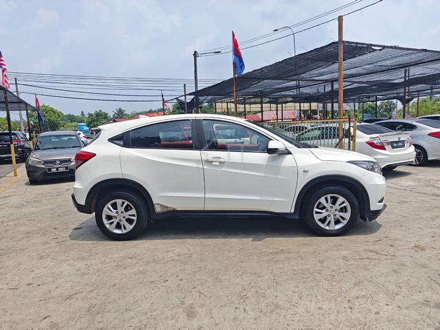 2015 Honda HR-V 1.8 (AUTO) - 2