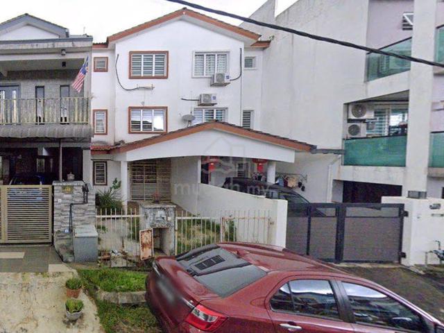 Cheap below market 3 storey taman bukit permata batu caves 1