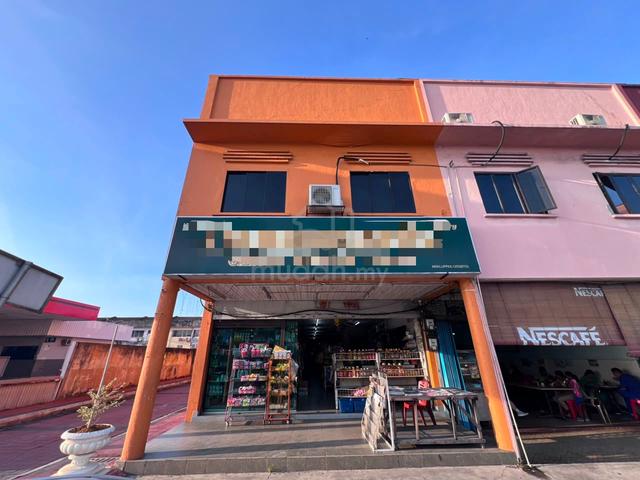 Corner 3.5 Storey Shop Lot For Rent – Prime Banting Town Location 1