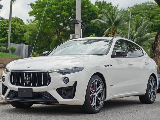 RED WINE INT 2020 Maserati LEVANTE 3.0 GRANSPORT - 3
