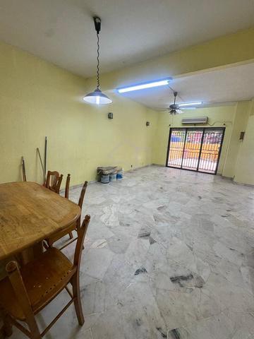 2 storey house @ taman Desaria bandar Sunway Petaling Jaya 1