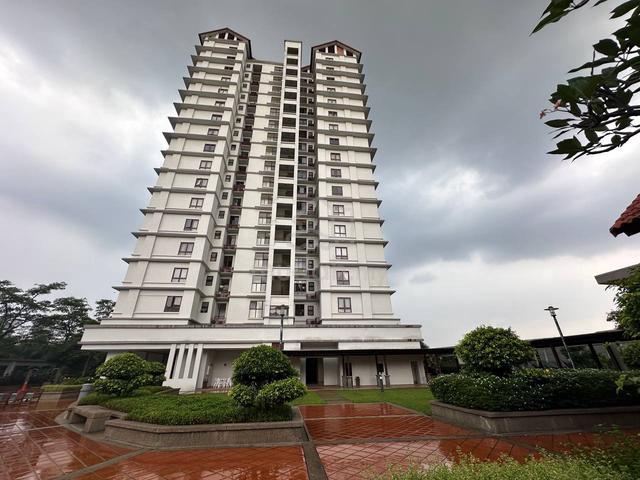 Surian Condominium 1