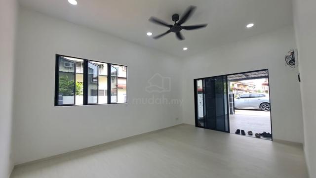 Freehold terrace house for sale in ujong pasir 1