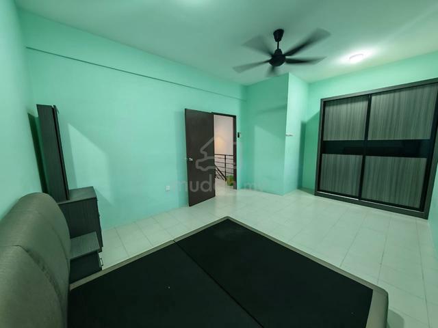 Jln Kedidi @ Taman Scientex Rare Endlot & Nice Condition Terrace Unit 1