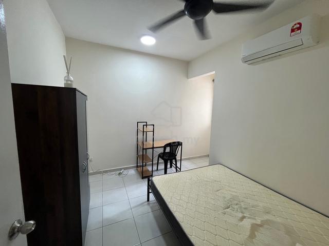 Middle room Mahsuri Square 1