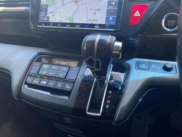 2017 Honda STEPWAGON SPADA PREMIUM SPEC 7 SEATER - 5